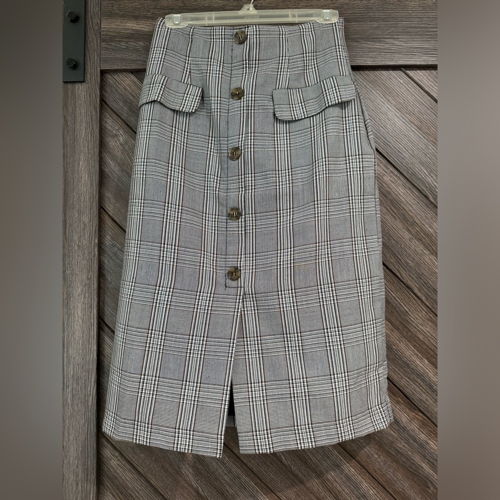 Plaid pencil skirt